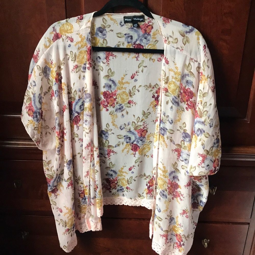 Floral Kimono 